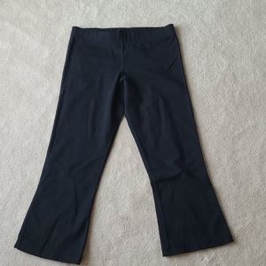 Lululemon black capris